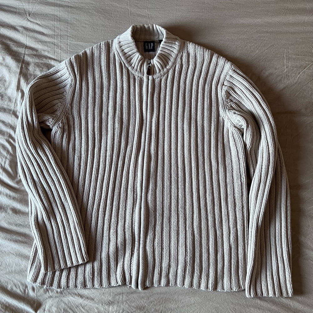 **SOLD** GAP Men’s Full Zip Knit Sweater